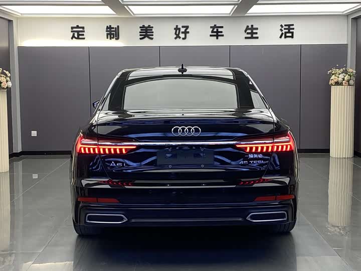 Фото 14 - Audi A6L