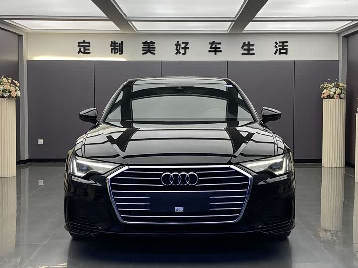 Фото 2 - Audi A6L