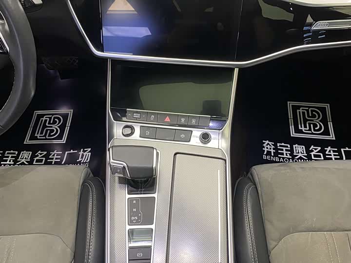 Фото 8 - Audi A6L