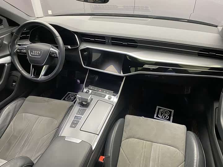 Фото 9 - Audi A6L