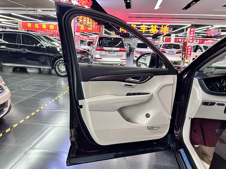 Фото 10 - Buick Envision Plus