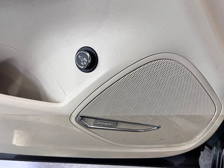 Фото 18 - Buick Envision Plus