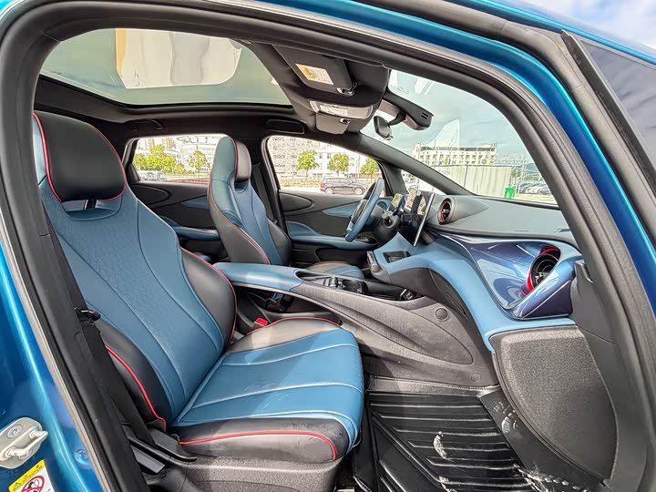 Фото 12 - BYD Dolphin