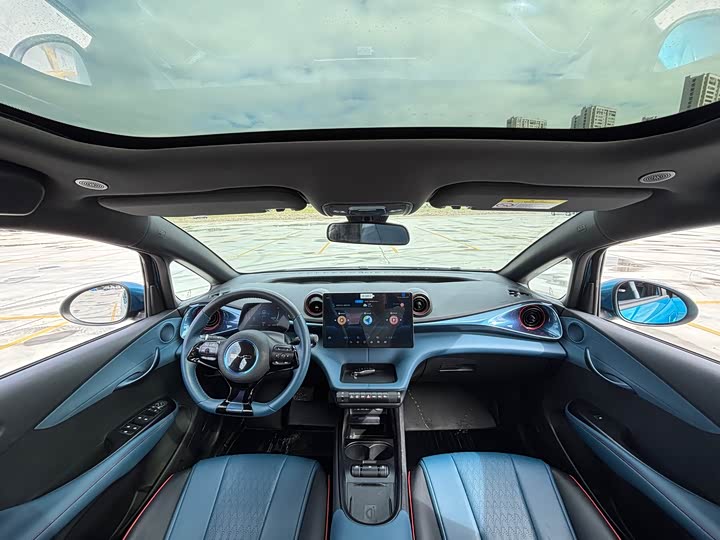 Фото 13 - BYD Dolphin