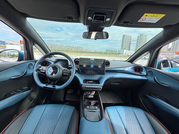 Фото 14 - BYD Dolphin