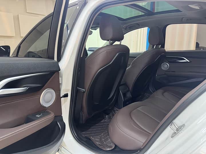 Фото 12 - BMW 1 Series