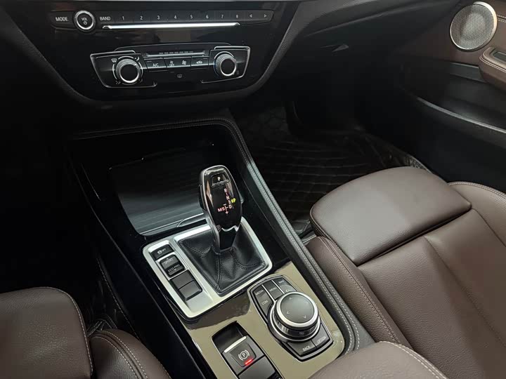 Фото 17 - BMW 1 Series