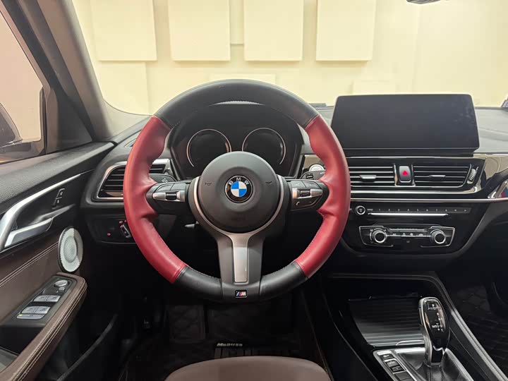 Фото 21 - BMW 1 Series