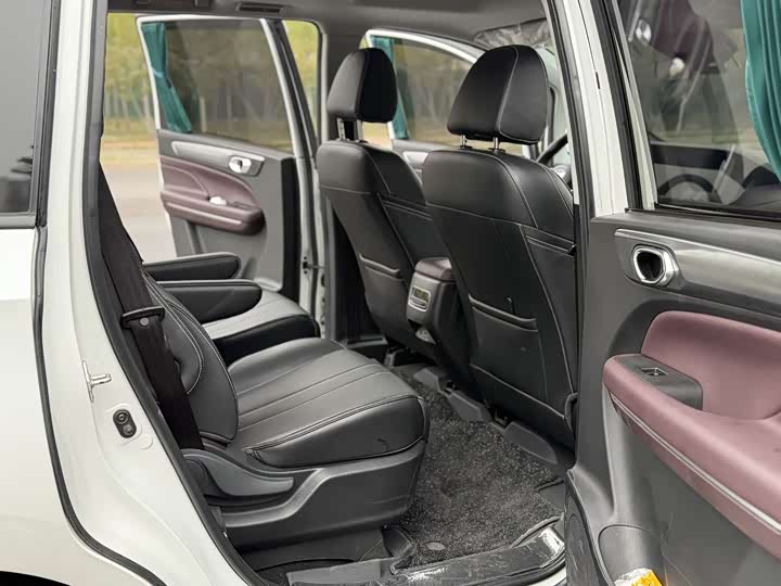 Фото 11 - GAC Trumpchi M6