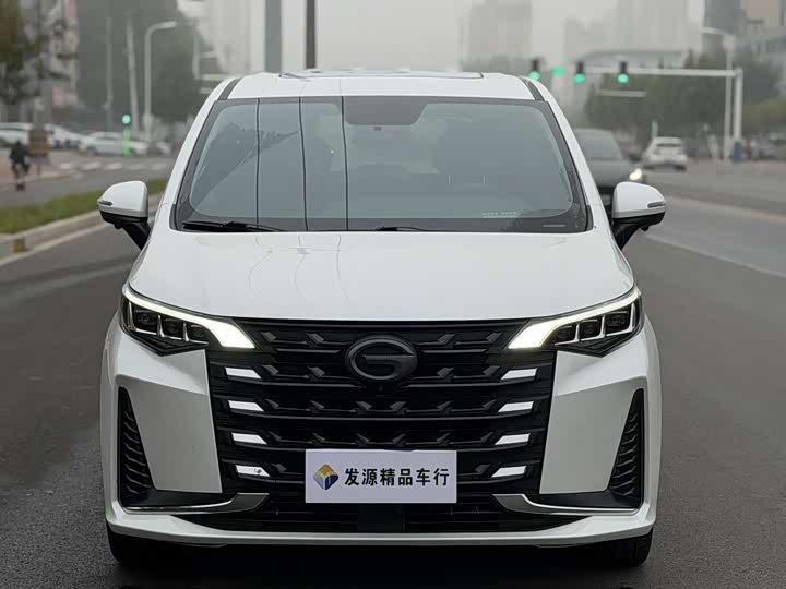 Фото 2 - GAC Trumpchi M6