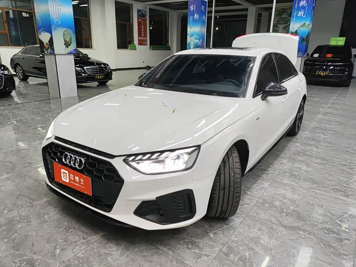 Фото 1 - Audi A4L