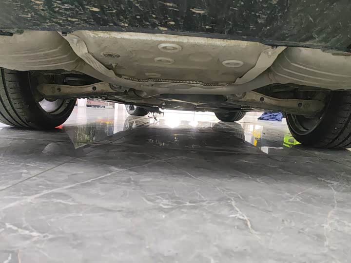 Фото 8 - Audi A4L