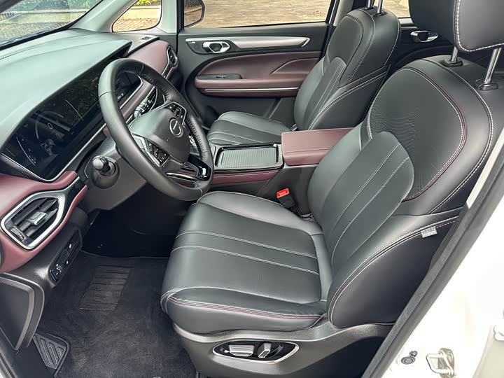 Фото 17 - GAC Trumpchi M6