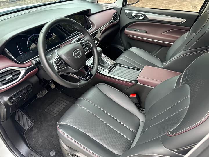 Фото 21 - GAC Trumpchi M6