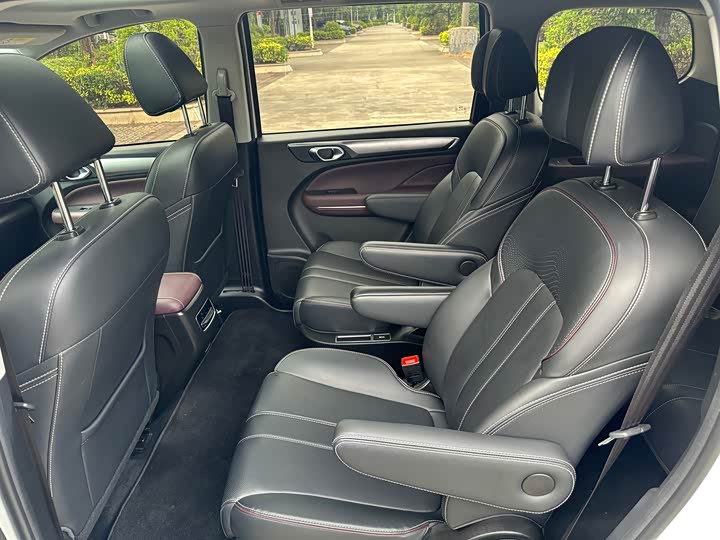 Фото 35 - GAC Trumpchi M6