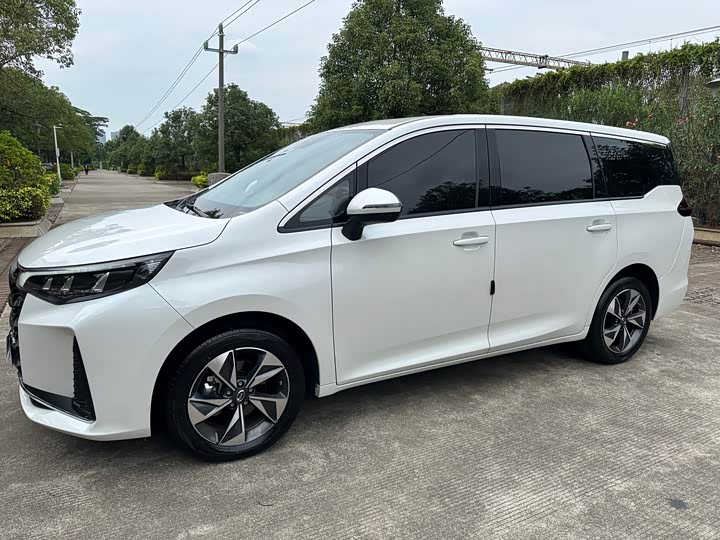 Фото 8 - GAC Trumpchi M6