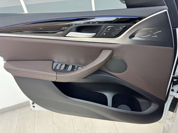 Фото 15 - BMW X3