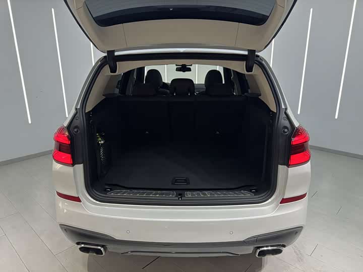 Фото 18 - BMW X3