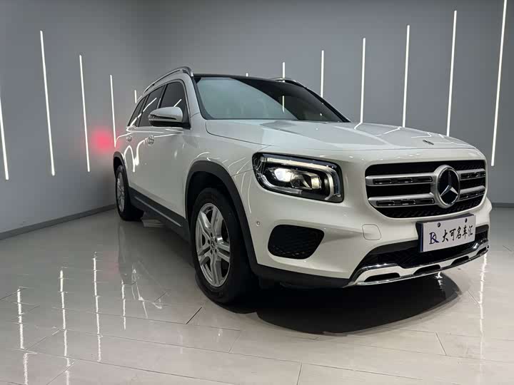 Фото 3 - Mercedes-Benz GLB-Class