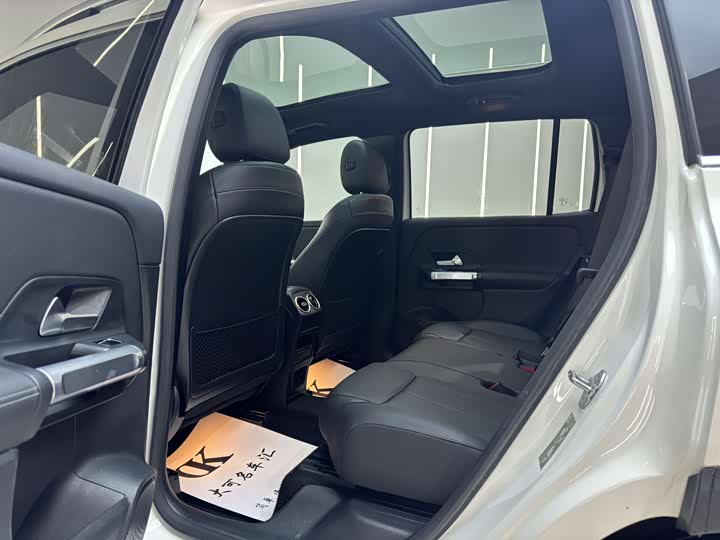 Фото 6 - Mercedes-Benz GLB-Class