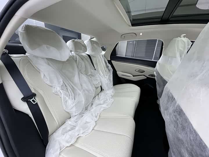 Фото 18 - BYD Qin L