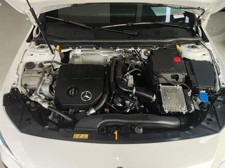 Фото 20 - Mercedes-Benz A-Class