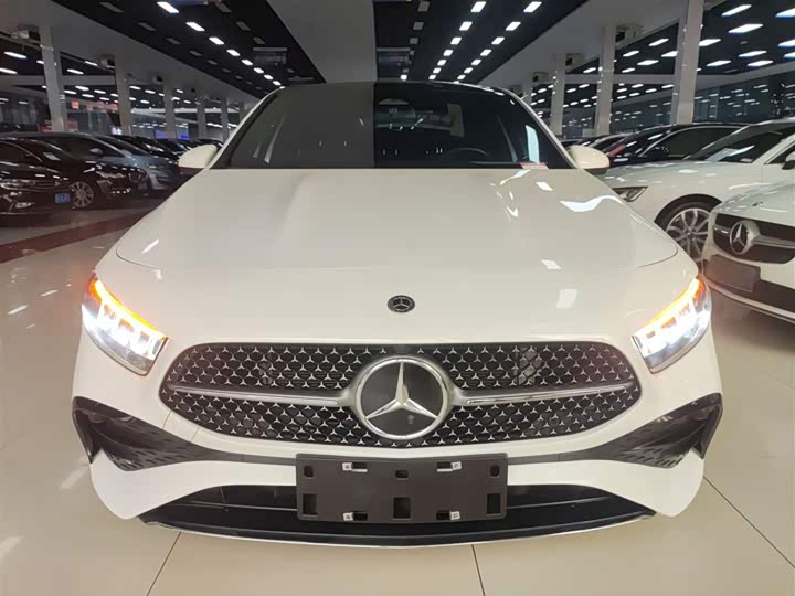 Фото 3 - Mercedes-Benz A-Class