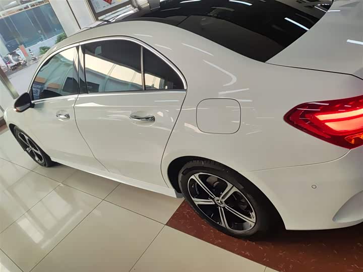 Фото 5 - Mercedes-Benz A-Class