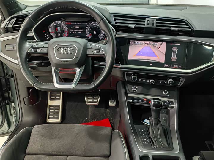 Фото 10 - Audi Q3