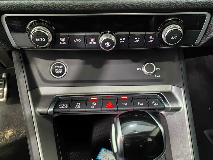 Фото 17 - Audi Q3