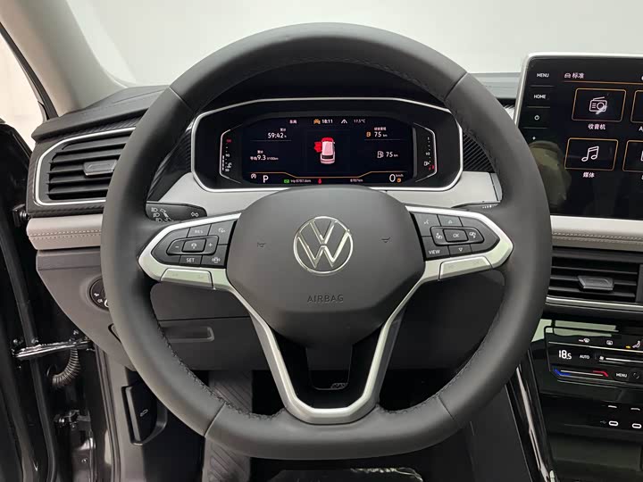 Фото 19 - Volkswagen Tayron