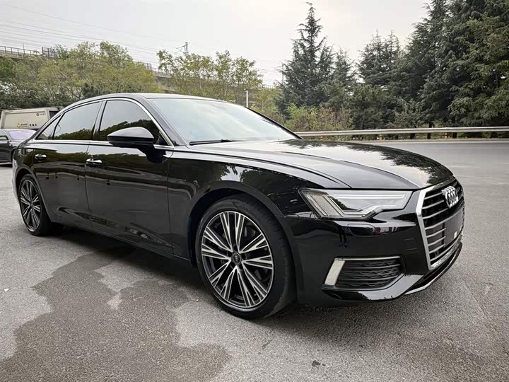 Фото 5 - Audi A6L