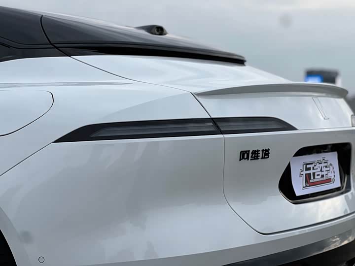 Фото 28 - Avatr 06