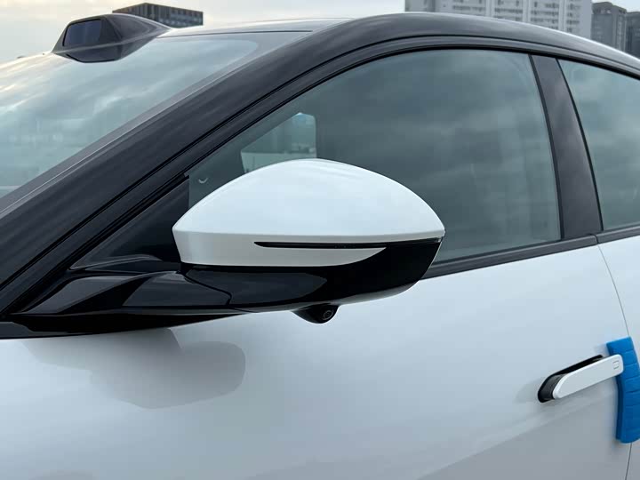 Фото 30 - Avatr 06