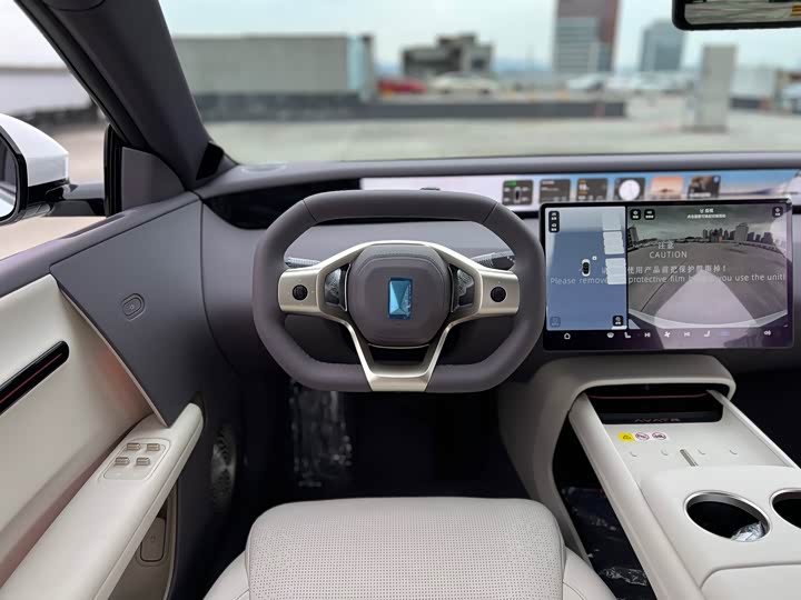 Фото 9 - Avatr 06