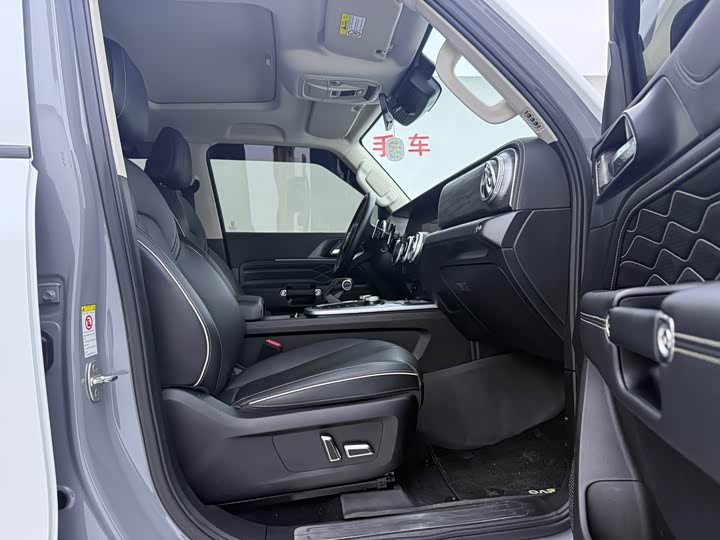 Фото 12 - Tank 300