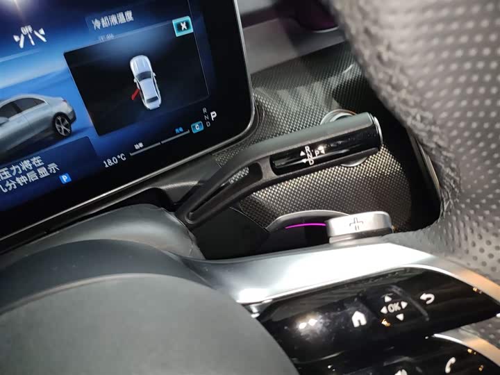 Фото 14 - Mercedes-Benz C-Class