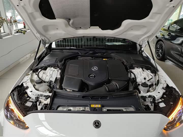 Фото 20 - Mercedes-Benz C-Class