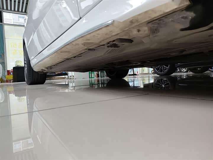 Фото 21 - Mercedes-Benz C-Class