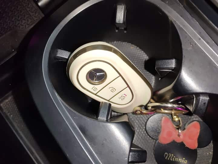 Фото 9 - Mercedes-Benz C-Class