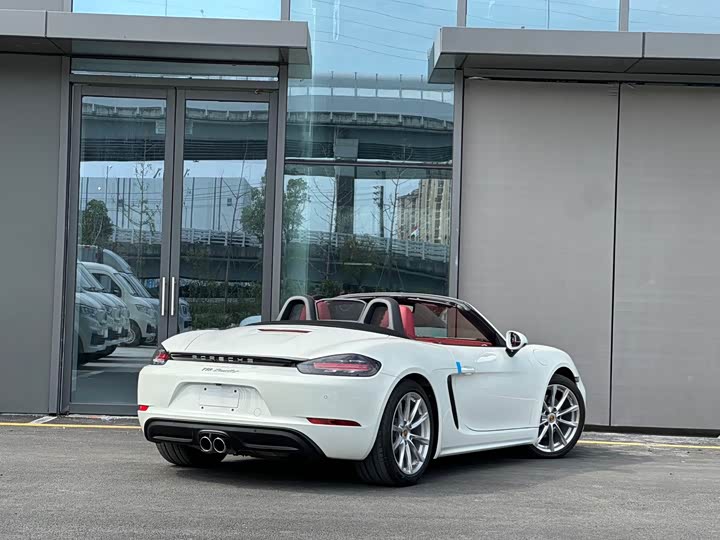 Фото 6 - Porsche 718