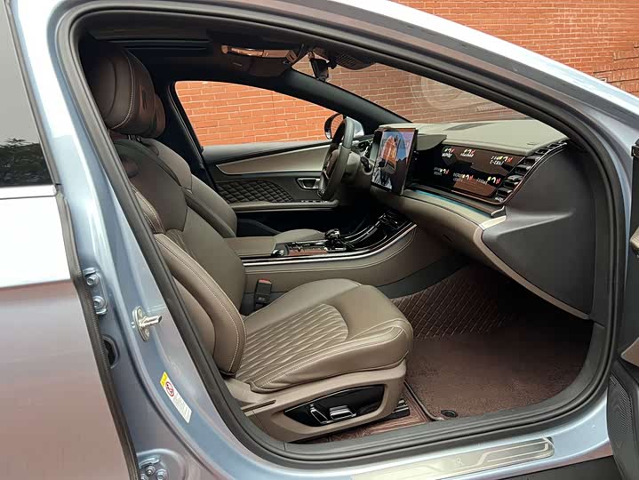 Фото 10 - BYD Han