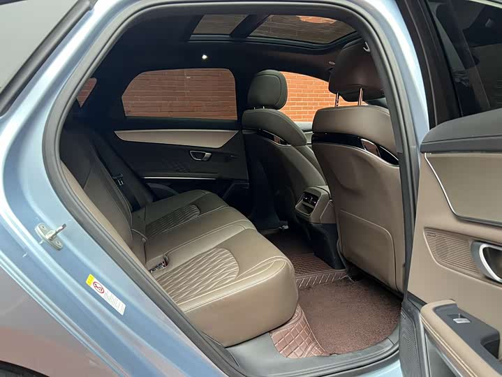 Фото 11 - BYD Han