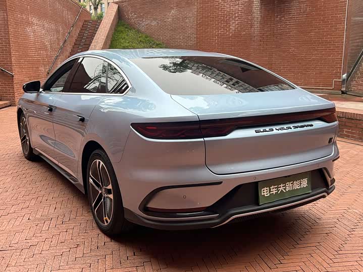 Фото 3 - BYD Han