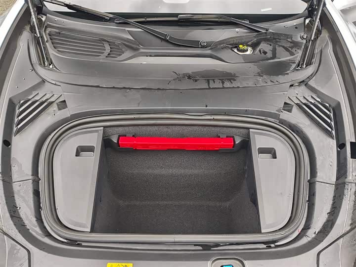 Фото 12 - Audi e-tron GT