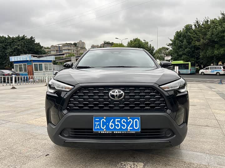 Фото 2 - Toyota Corolla Cross