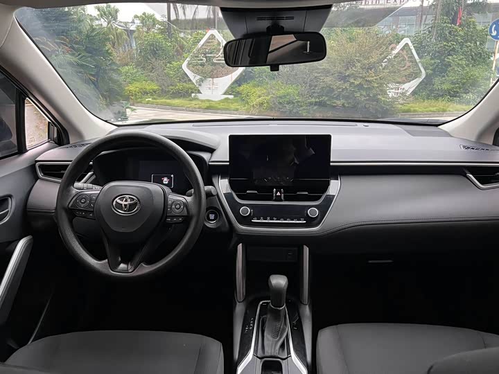 Фото 7 - Toyota Corolla Cross