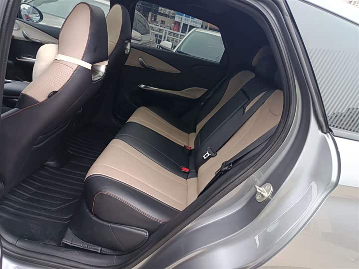 Фото 17 - BYD Dolphin