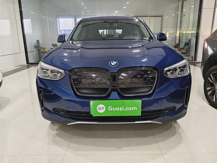 Фото 3 - BMW iX3