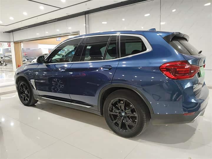Фото 5 - BMW iX3